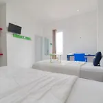 Urbanview Hotel Ephe Palembang